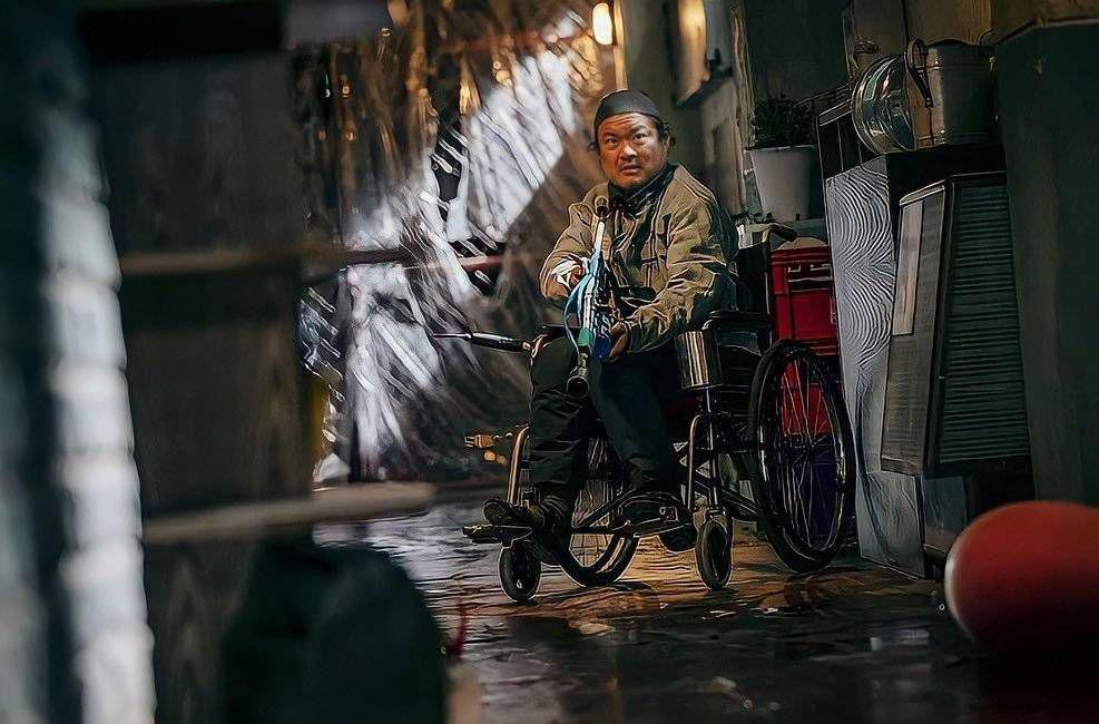 aktor Kim Sang-ho menjadi Han Du-sik (Dok. Netflix/Sweet Home)