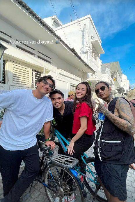 liburan Thariq Halilintar dan Aaliyah Massaid di Surabaya (instagram.com/thariqhalilintar)