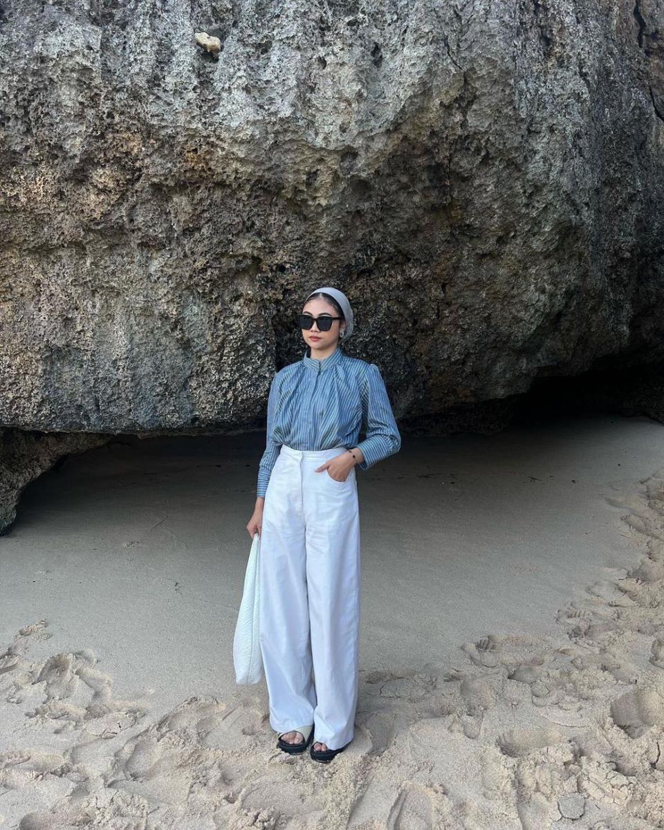 inspirasi OOTD ala Sherly Rumamby (instagram.com/sherlyrumamby)