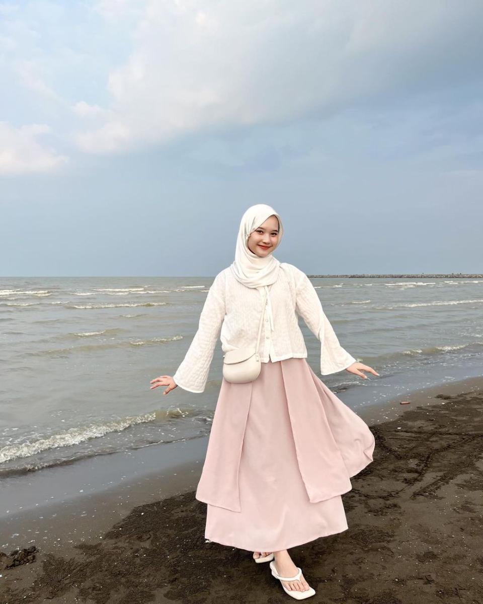 inspirasi OOTD ala Siska Amera (instagram.com/siskaamera)