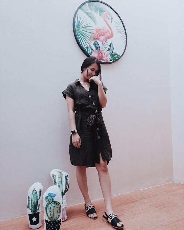 outfit serba hitam ala Dea Annisa (instagram.com/deaaannisa)