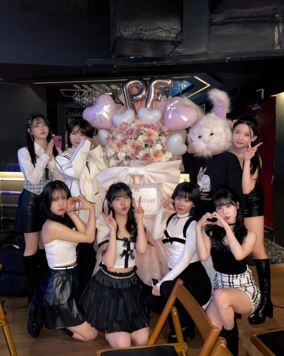 Pink Fantasy (x.com/pinkfantasy_kr)