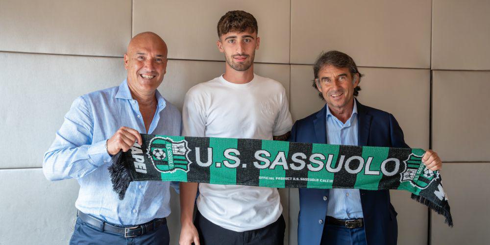Mattia Viti (tengah) (sassuolocalcio.it)