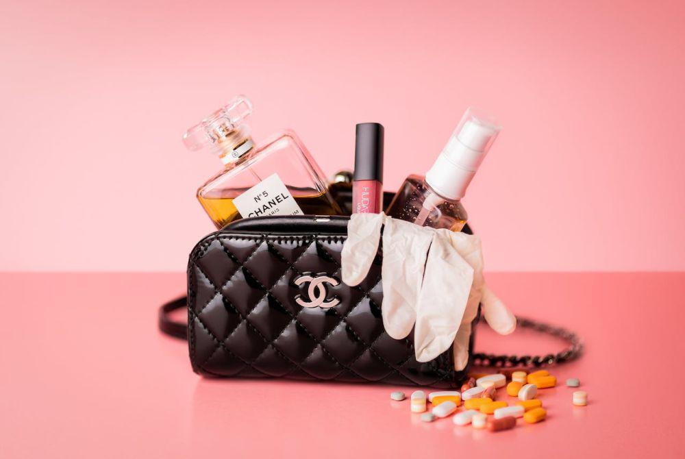 5 Cara Membedakan Tas Chanel Asli dan Palsu, Cek Nomor Seri!