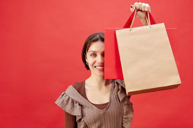 ilustrasi shopping (pexels.com/Max Fischer)