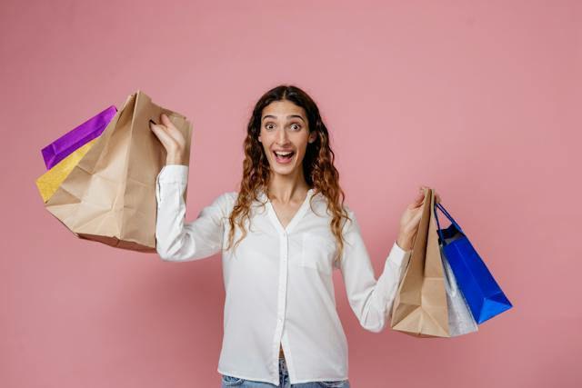 ilustrasi shopping (pexels.com/Pavel Danilyuk)