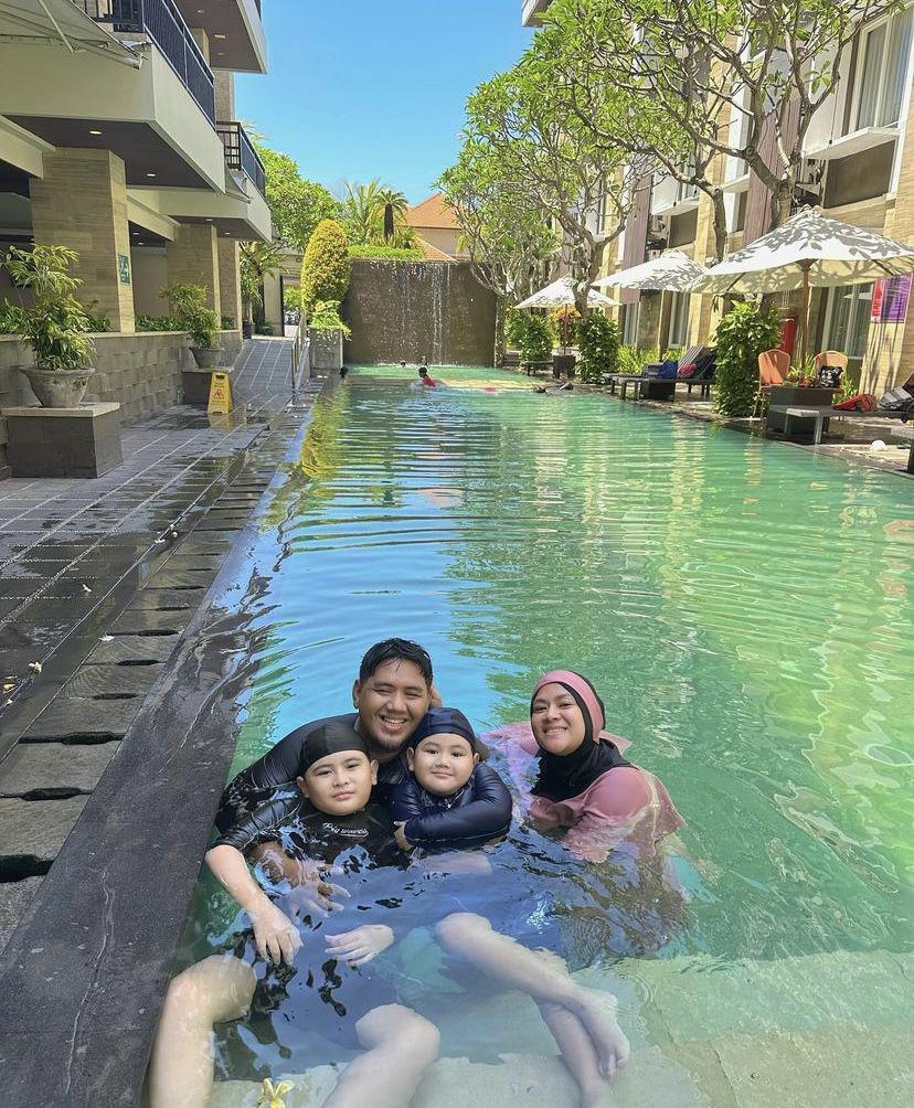 potret liburan keluarga Yunita Lestari ke Bali (instagram.com/lee_yunita)