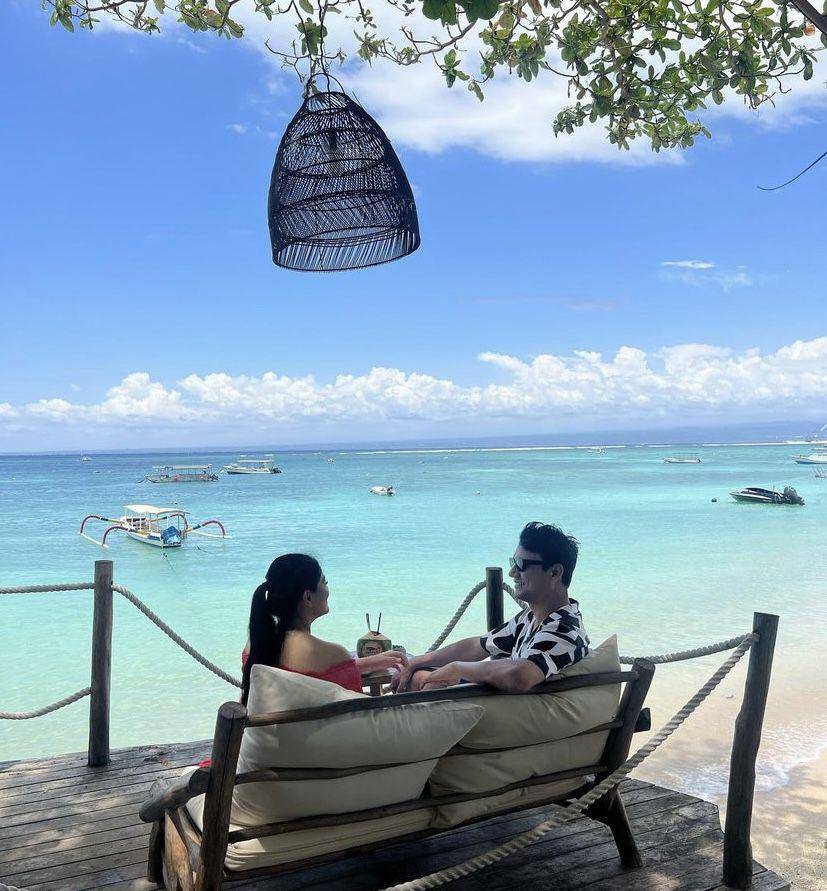 potret liburan keluarga Titi Kamal ke Pulau Nusa Lembongan Bali (instagram.com/titi_kamall)