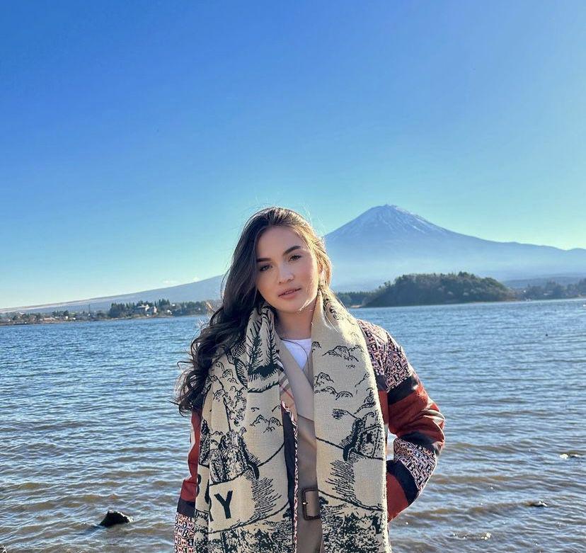 potret liburan Elina Joerg ke Jepang (instagram.com/elinaaaaajoerg)
