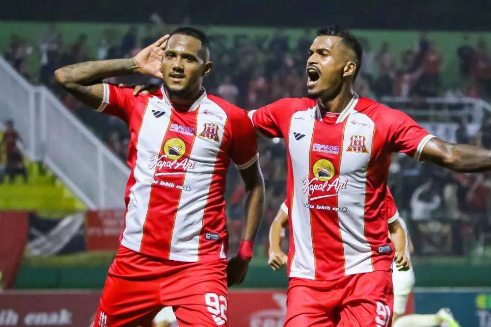 Thiago Fernandes dan Rosalvo Candido (instagram.com/deltras.official)