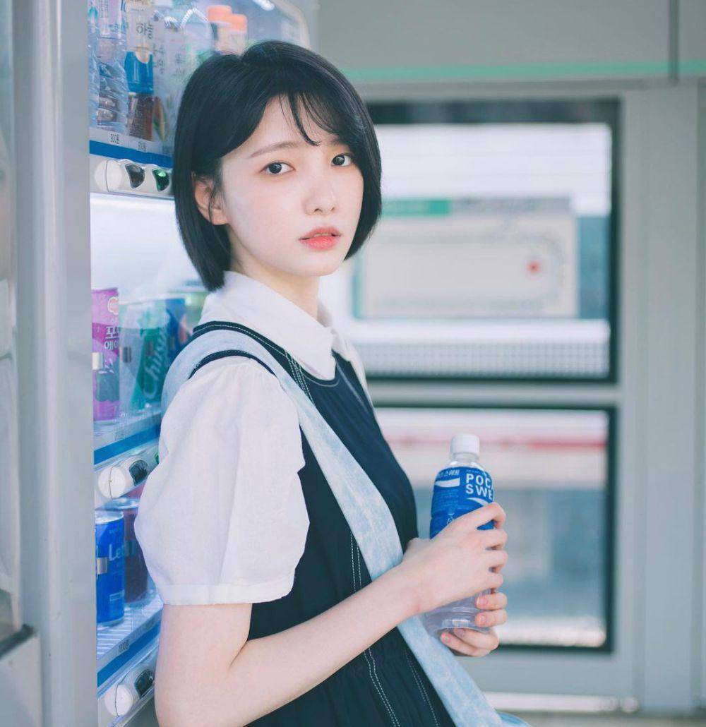 Gong Yu Rim (instagram.com/0ulim)