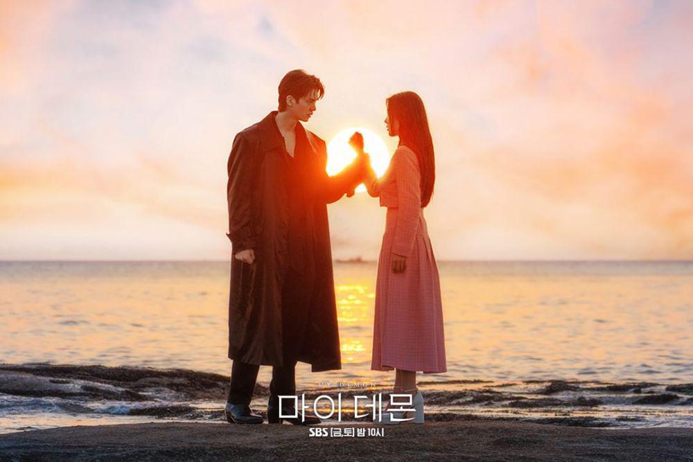 Song Kang dan Kim Yoo Jung di drama My Demon (instagram.com/sbsdrama.official)