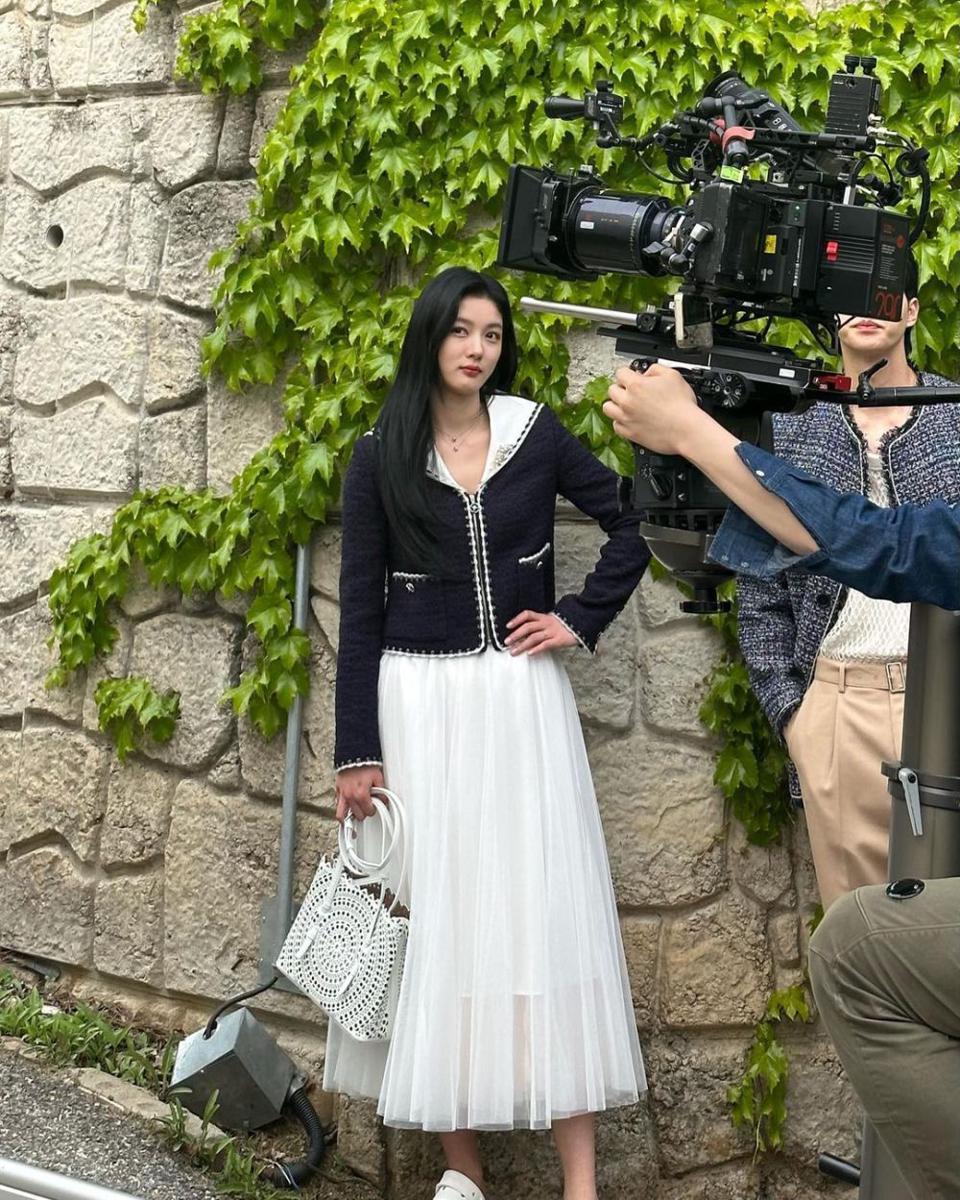 potret Kim Yoo Jung di balik layar drama My Demon (instagram.com/you_r_love)
