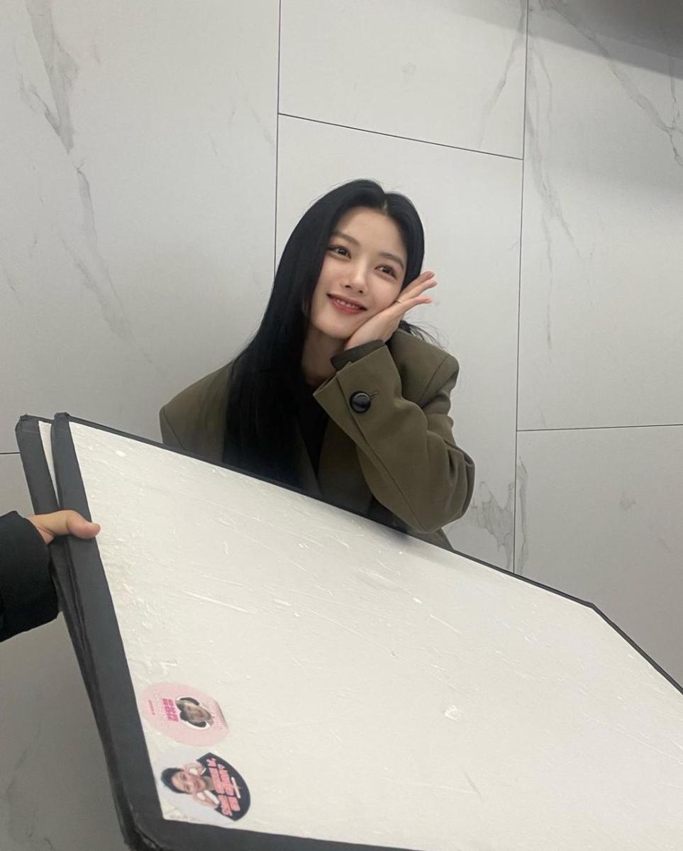 potret Kim Yoo Jung di balik layar drama My Demon (instagram.com/you_r_love)