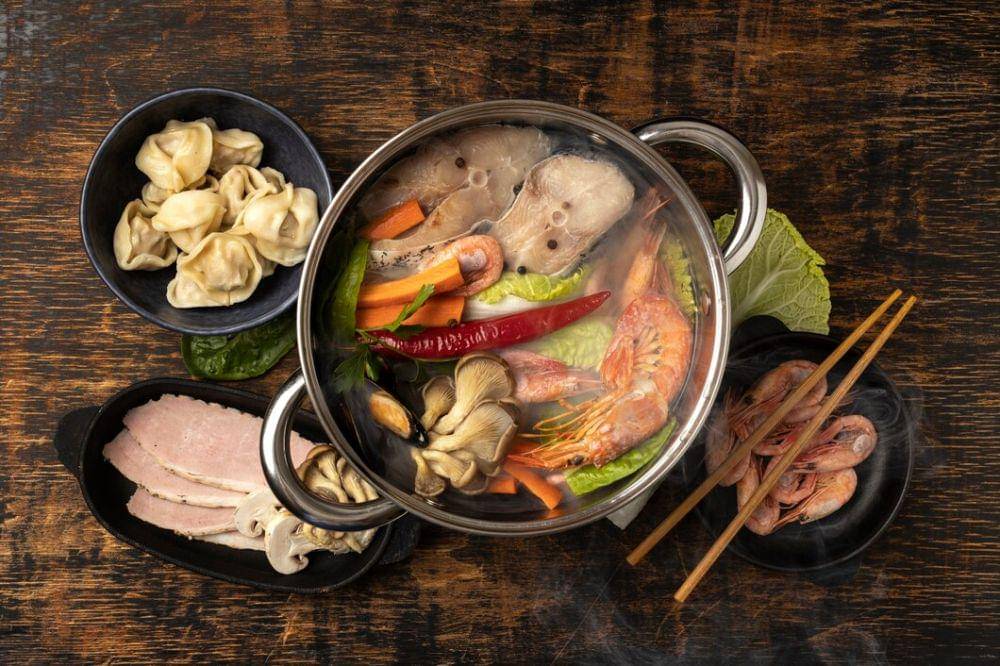 seafood hot pot (freepik.com/freepik)