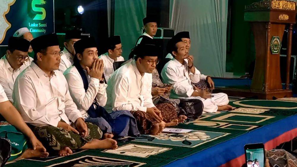 Anies Baswedan saat hadiri istigotsah kubro di Trenggalek. IDN Times/istimewa