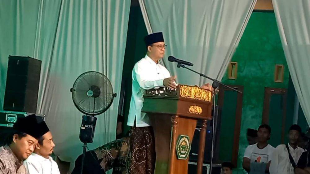 Anies Baswedan saat hadiri istigotsah kubro di Trenggalek. IDN Times/istimewa
