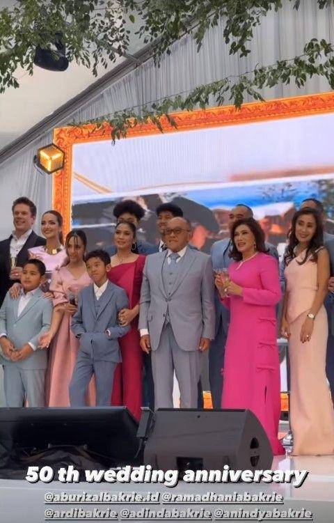 anniversary ke-50 mertua Nia Ramadhani (Instagram.com/ramadhaniabakrie)