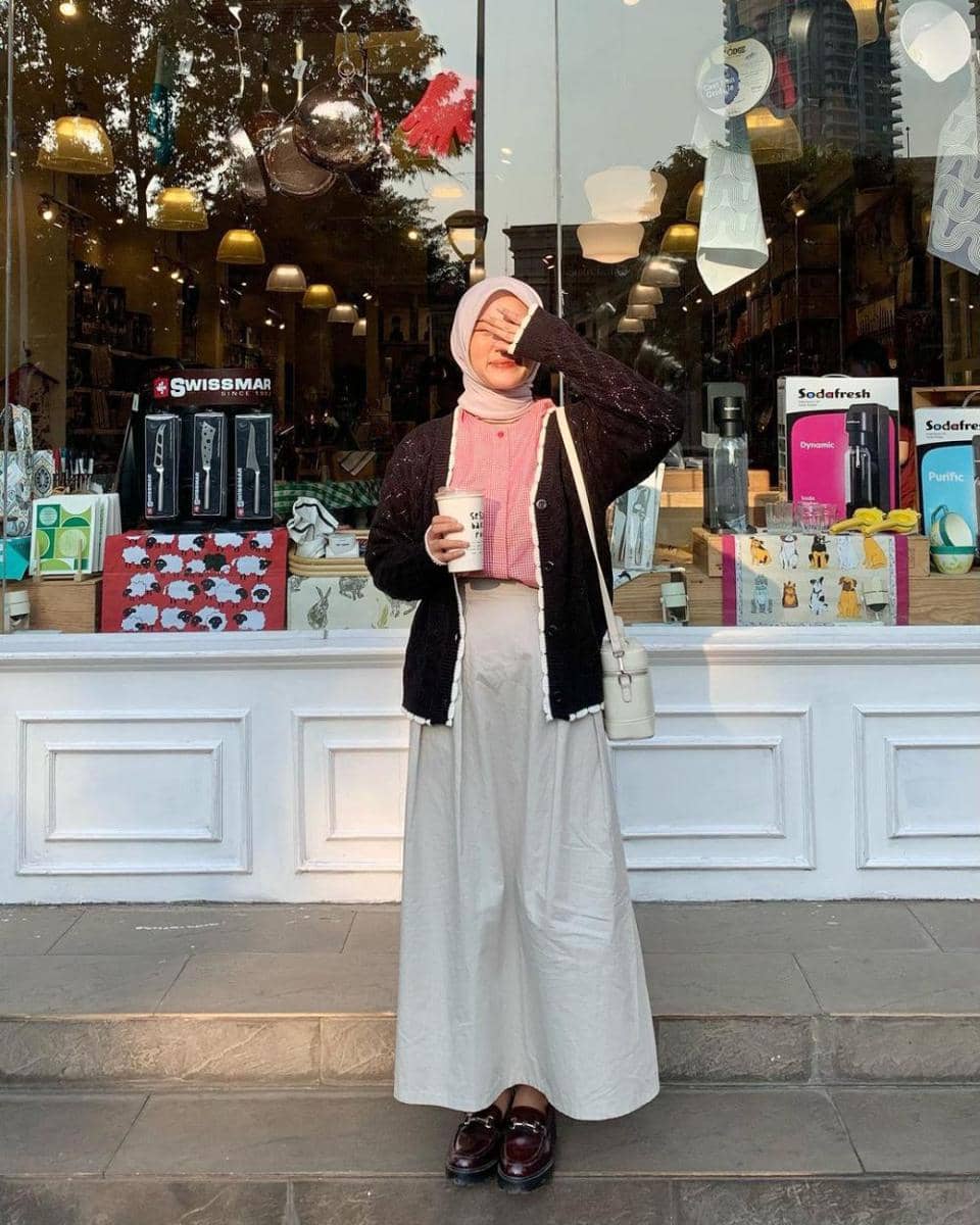 Padu padan outfit oversize ala Diannn.d (Instagram.com/diannn.d)