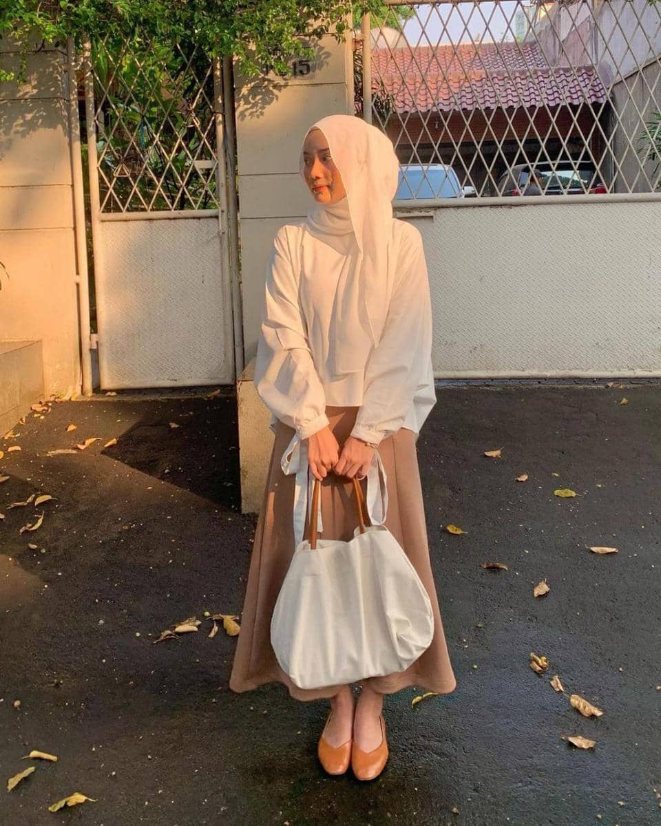 Padu padan outfit oversize ala Diannn.d (Instagram.com/diannn.d)