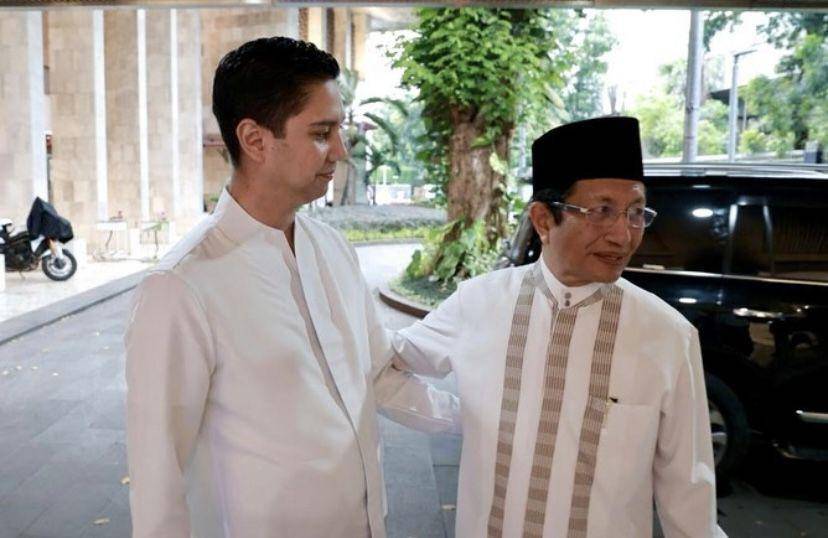 detik-detik Budisatrio Djiwandono jadi mualaf (Instagram.com/budisatriodjiwandono)