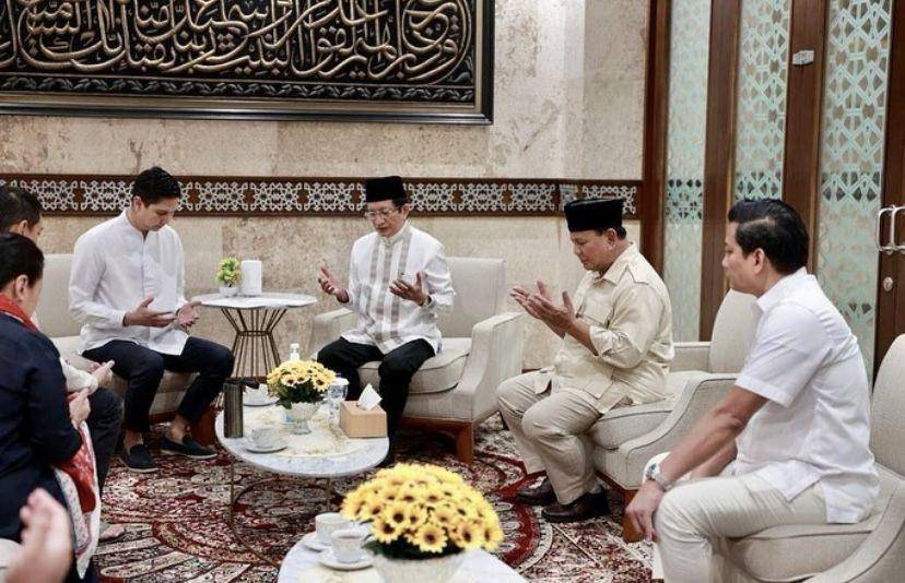 detik-detik Budisatrio Djiwandono jadi mualaf (Instagram.com/budisatriodjiwandono)