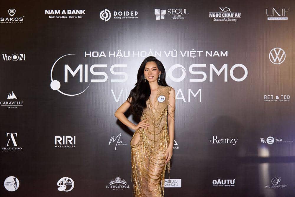 Red Carpet Miss Cosmo Vietnam 2023 (facebook.com/Miss Cosmo Vietnam)