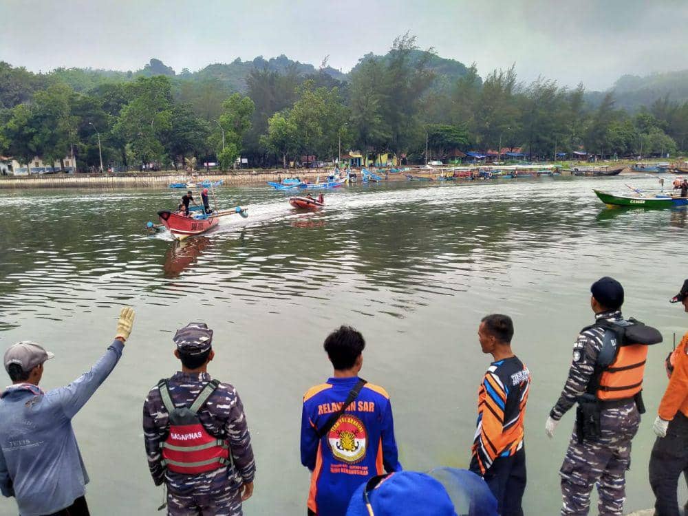 2 Hari Pencarian, Satu Anak yang Terseret Ombak Pantai Jetis Cilacap Ditemukan