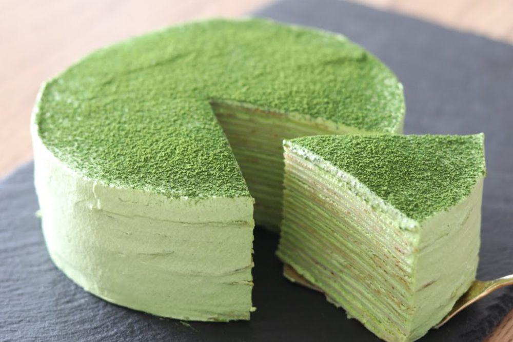 mille crepes (YouTube.com/HidaMari Cooking)