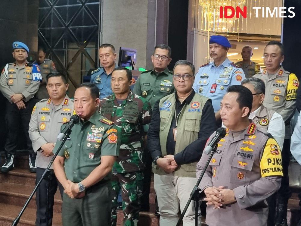 Panglima TNI Agus Subiyanto dan Kapolri Listyo Sigit Prabowo (IDN Times/M Ilman Nafi'an)