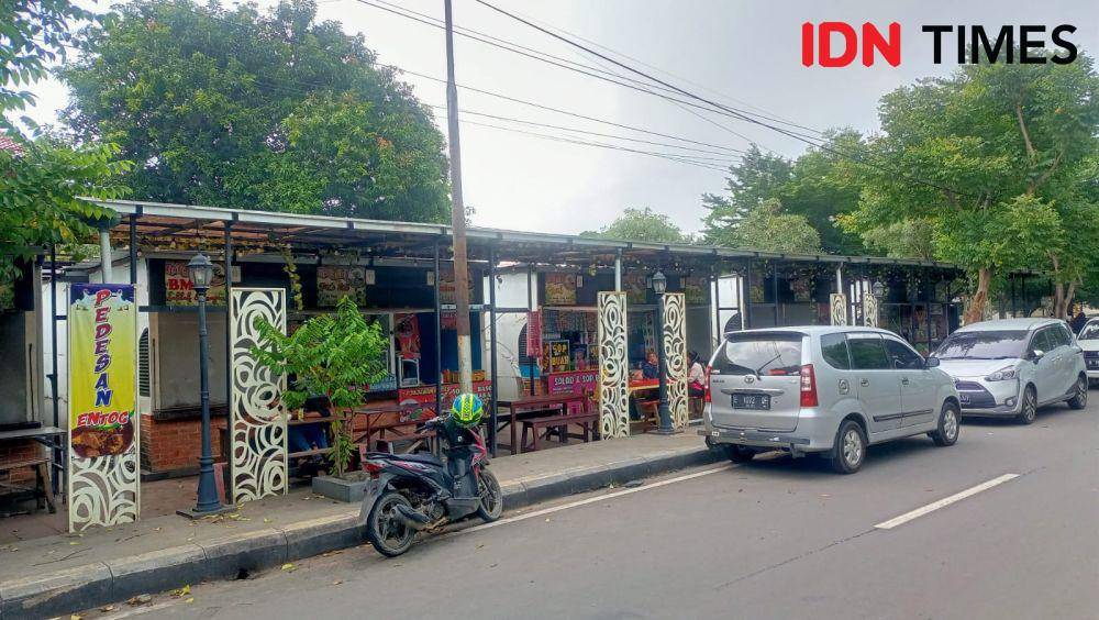 Inin nastain IDN Times/ suasana tempat jajan di Taman Raharja