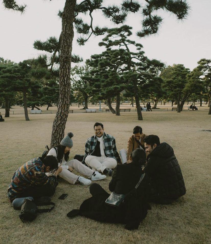 potret liburan tahun baru Vidi Aldiano dan Sheila Dara ke Jepang (instagram.com/vidialdiano)