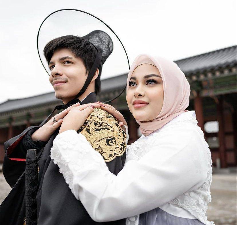 potret Atta Halilintar dan Aurel pakai baju tradisional Korea (Instagram.com/attahalilintar)
