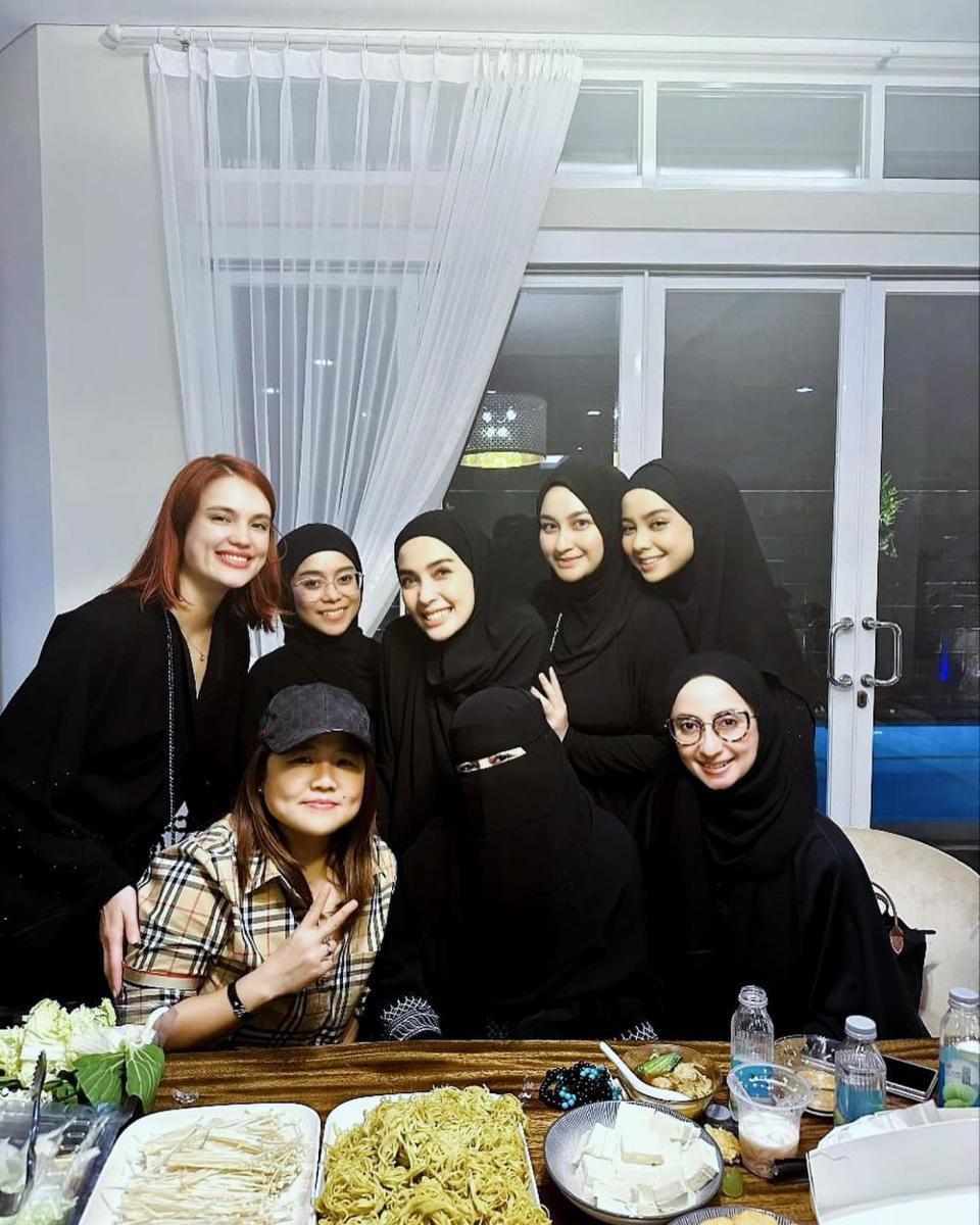 Lesti Kejora gelar pengajian (Instagram.com/lestikejora)