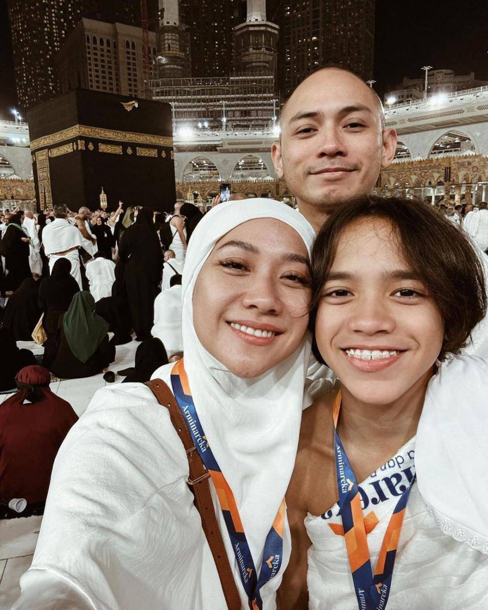 Potret artis yang rayakan tahun baru 2024 di Tanah Suci (instagram.com/itsmebcl)