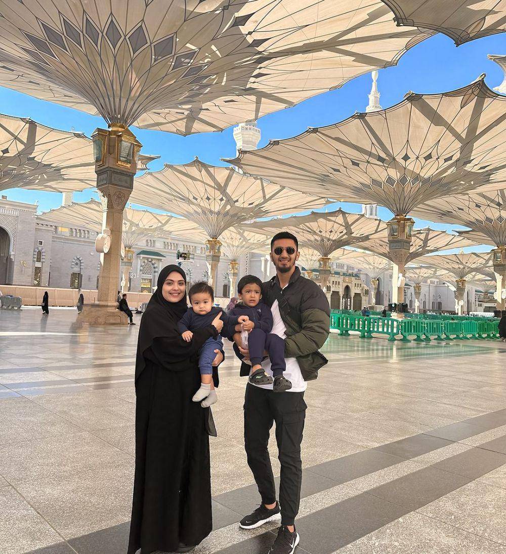 Potret artis yang rayakan tahun baru 2024 di Tanah Suci (instagram.com/vebbypalwinta)