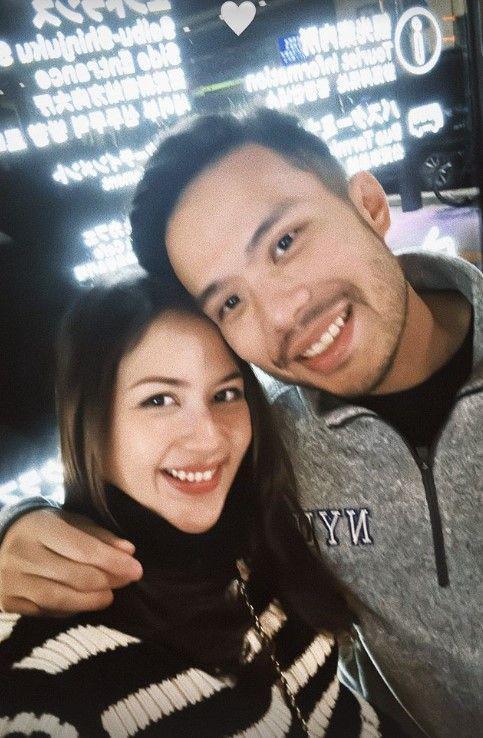 tahun baru artis di luar negeri (Instagram.com/jscmila)