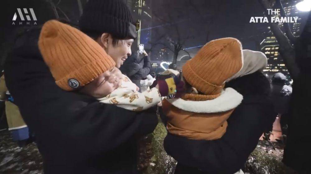 potret Atta dan Aurel merayakan tahun baru di Korea (youtube.com/attahalilintar)
