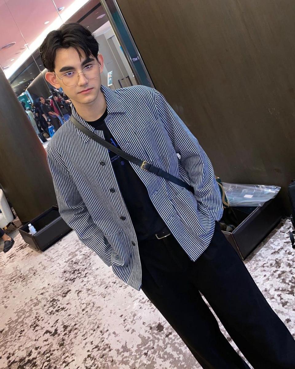 Ide outfit hitam ala Drake Laedeke (instagram.com/drake_laedeke)