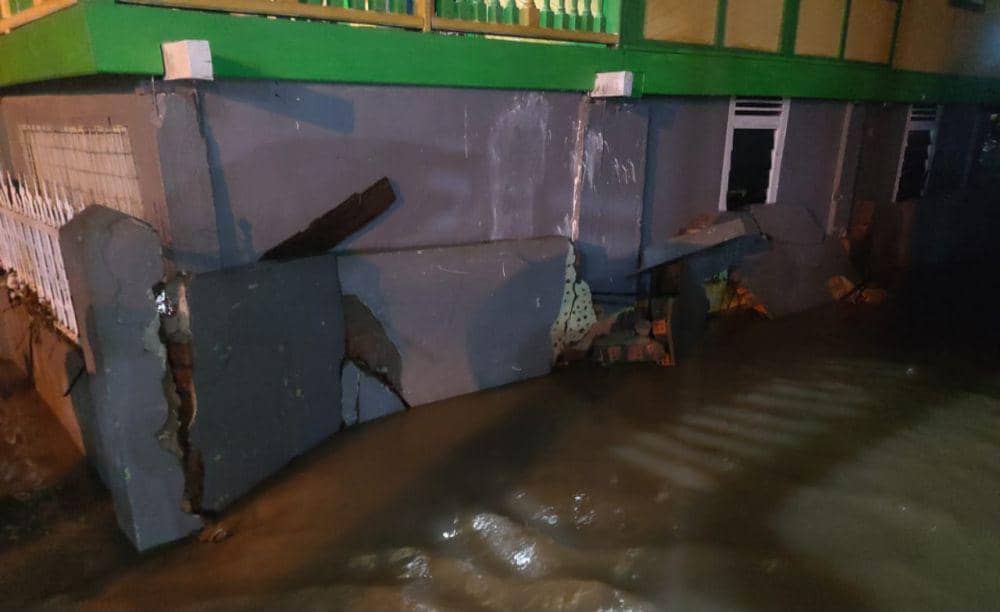 Banjir merendam ratusan rumah warga dibeberapa kecamatan di Lahat, Sumsel (Dok: BPBD Sumsel)