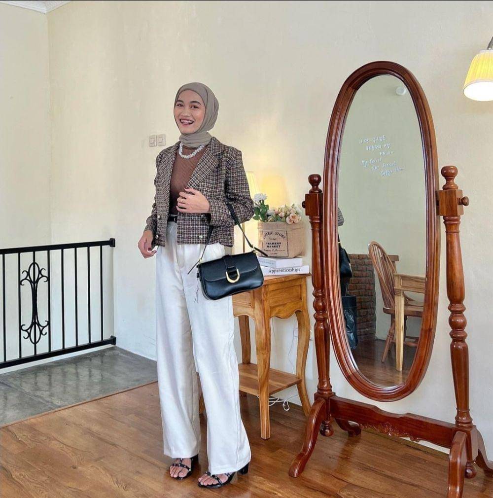 OOTD smart casual ala Nurwinda Yuliana(instagram.com/windaalyna)