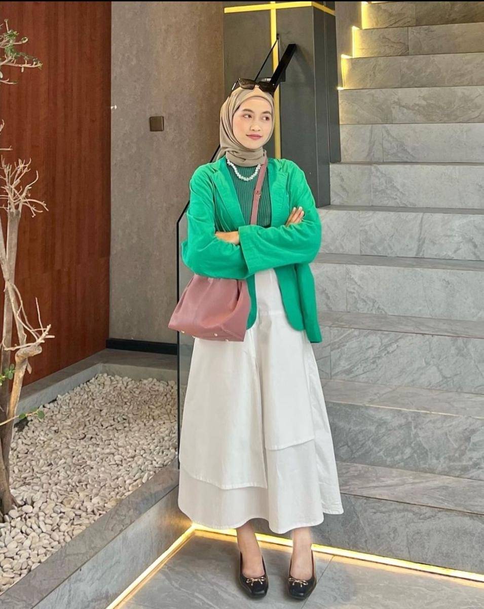 OOTD smart casual ala Nurwinda Yuliana(instagram.com/windaalyna)