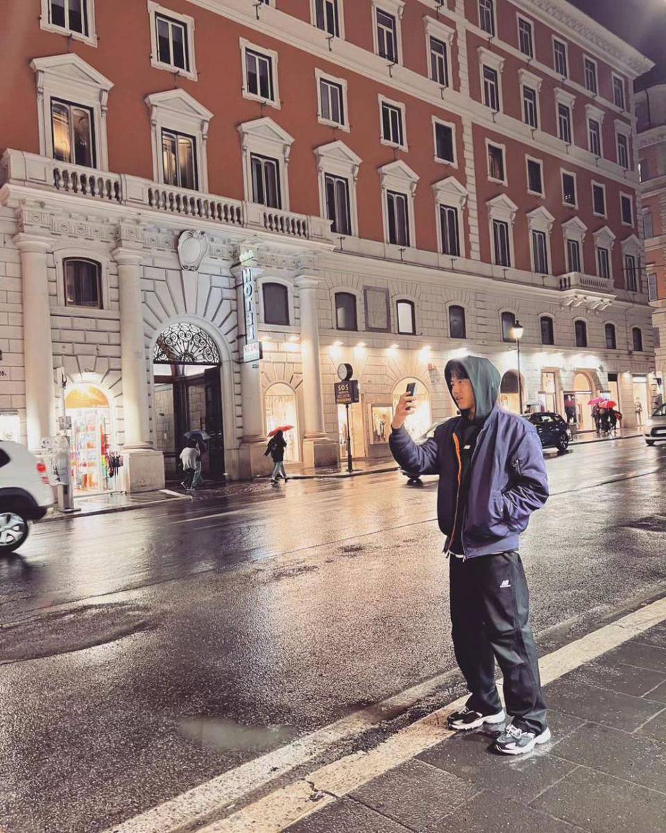 Dowoon DAY6 (instagram.com/d.ddablue)