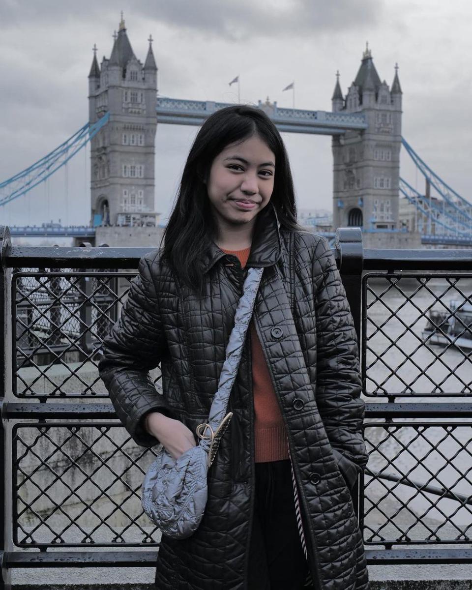 potret liburan Alya Rohali di London (instagram.com/arohali)
