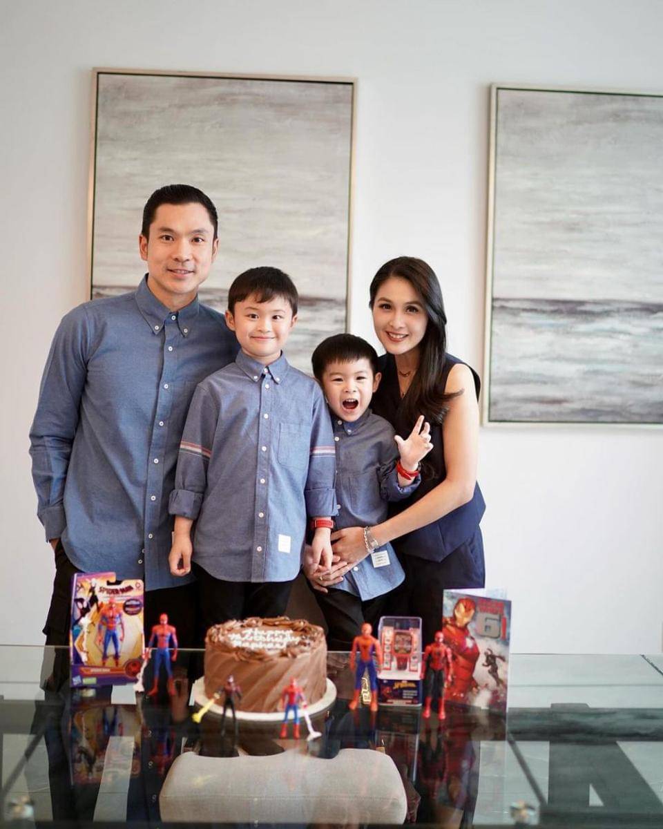 ulang tahun Raphael Moeis (instagram.com/sandradewi88)