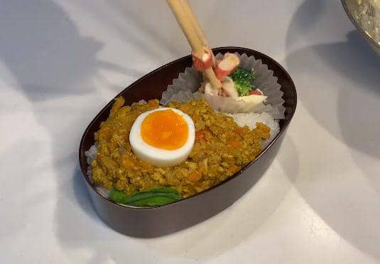 ilustrasi menyusun bento (YouTube.com/JAPANESE COOKING CHANNEL)