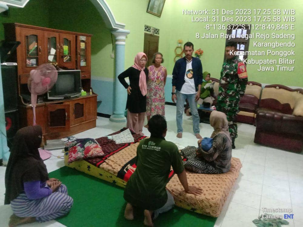 Bayi yang ditemukan diamankan di rumah warga. IDN Times/ istimewa