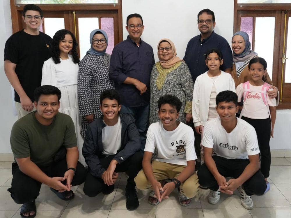 Bersama keluarga besar ke rumah sejarah kakek Anies yang terletak di Jalan Dagen Kota Yogyakarta (Tim Media Anies)