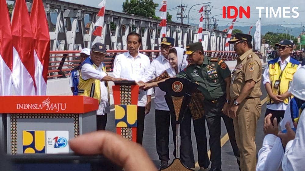 Resmikan Jembatan Margasana Banyumas Jokowi Harap Mobilitas Makin Aman