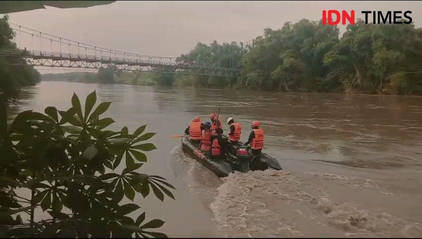 Pria Ngawi Hilang saat Mencari Kayu Jati di Bengawan Solo